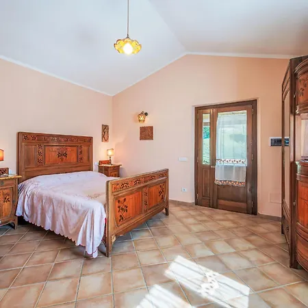 בית נופש Giuncheto Piscina By Interhome Pilonico Paterno